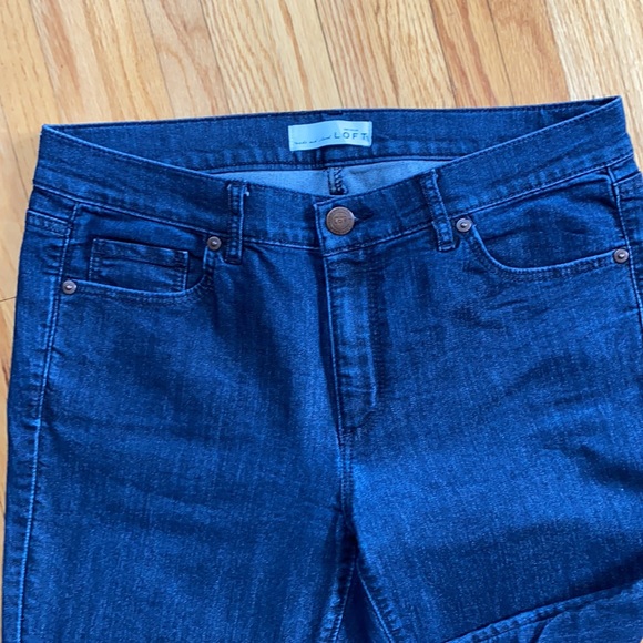 Loft dark wash modern kick crop jeans - Picture 4 of 6